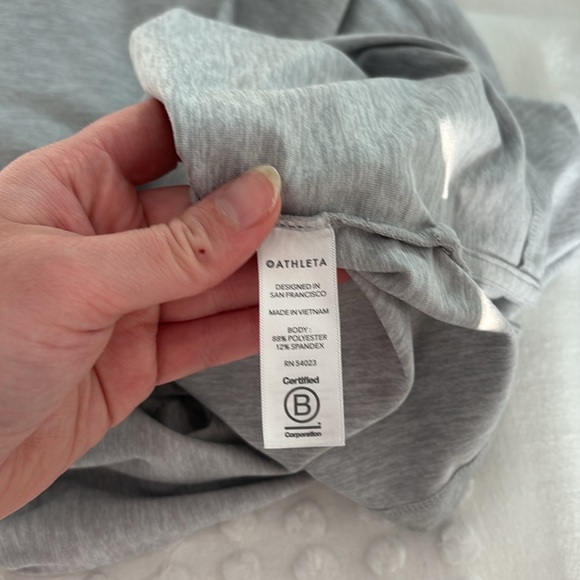 Athleta Uptempo Short Hoodie in Norweigan Grey Size Medium - Picture 6 of 7